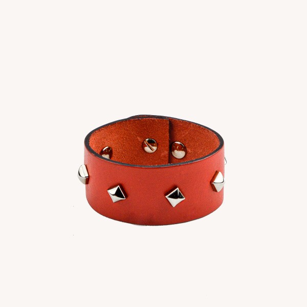 Bracciale con borchie in vero cuoio colore rosso - Veryposh