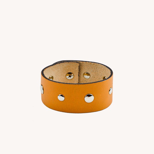 Bracciale con borchie in vero cuoio colore cognac - Veryposh